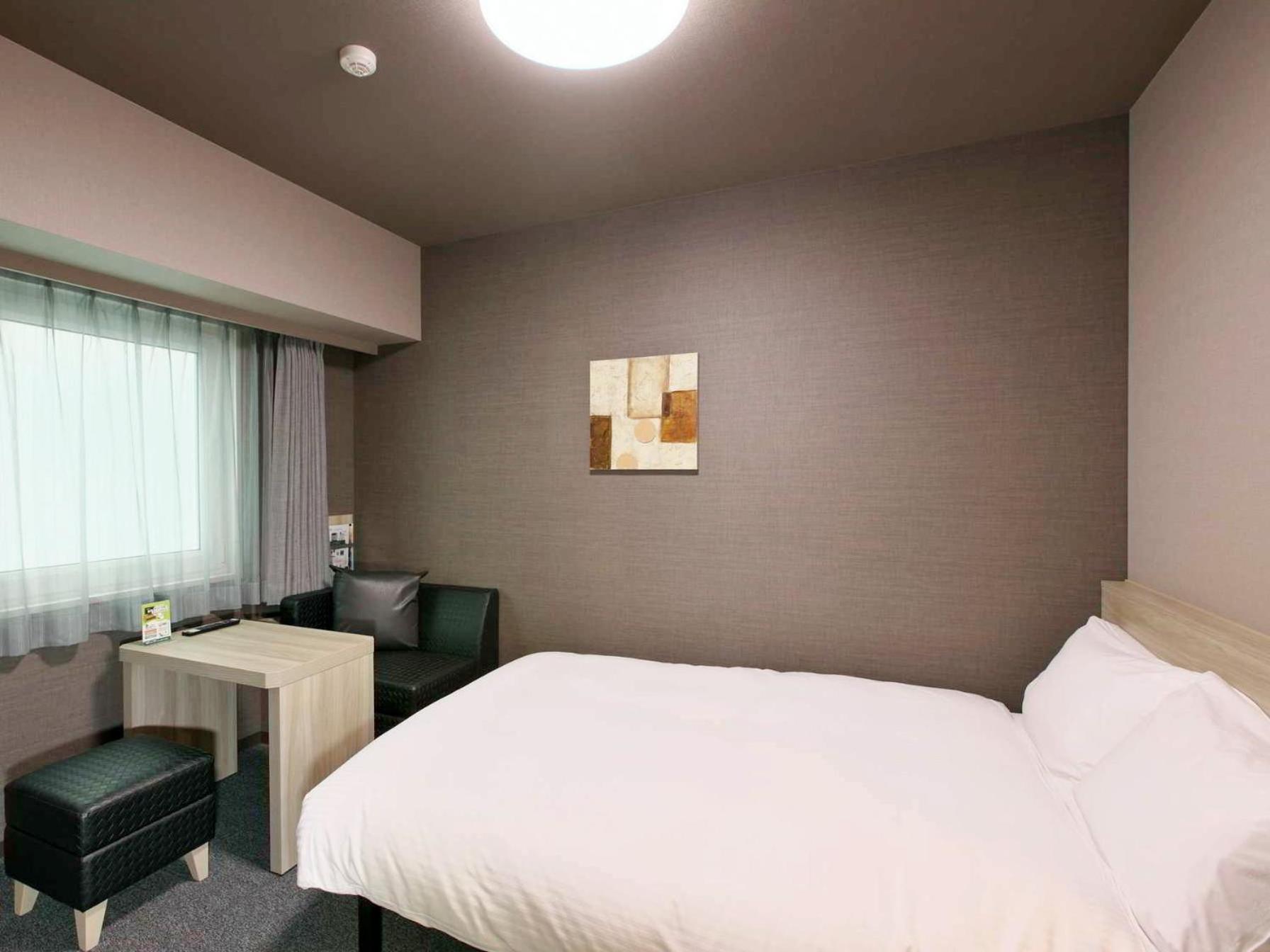 Hotel Route Inn Hiratsukaeki Kitaguchi Экстерьер фото